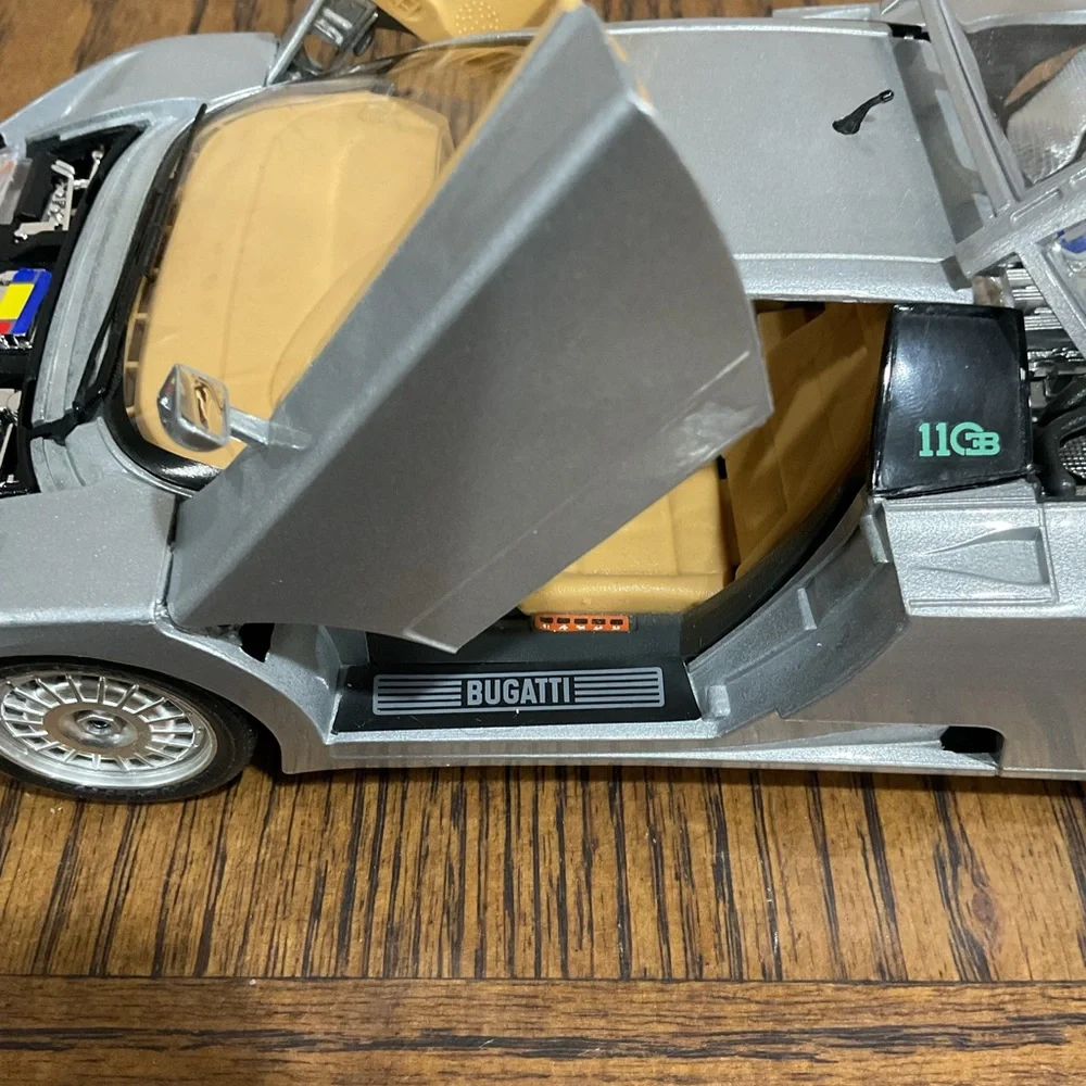 Bugatti Eb Die Cast Model Car with Black Undercarriage 1/18